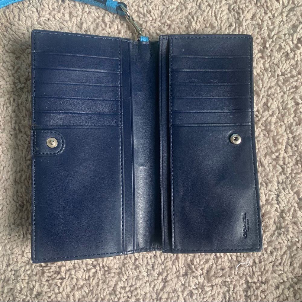 Coach Wallet - Picture 4 of 5